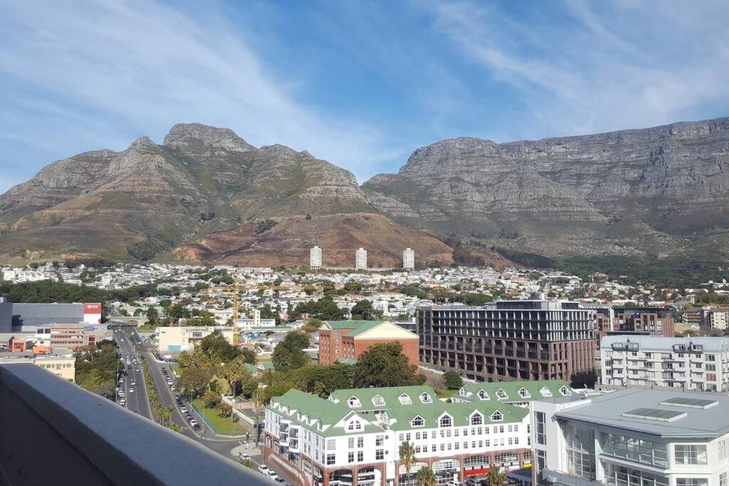 Apartment The Rose 102 -2bedroom With Rooftop Pool Cape Town